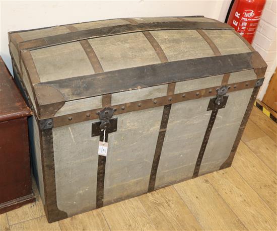 A French canvas steamer trunk, c.1920 W.100cm